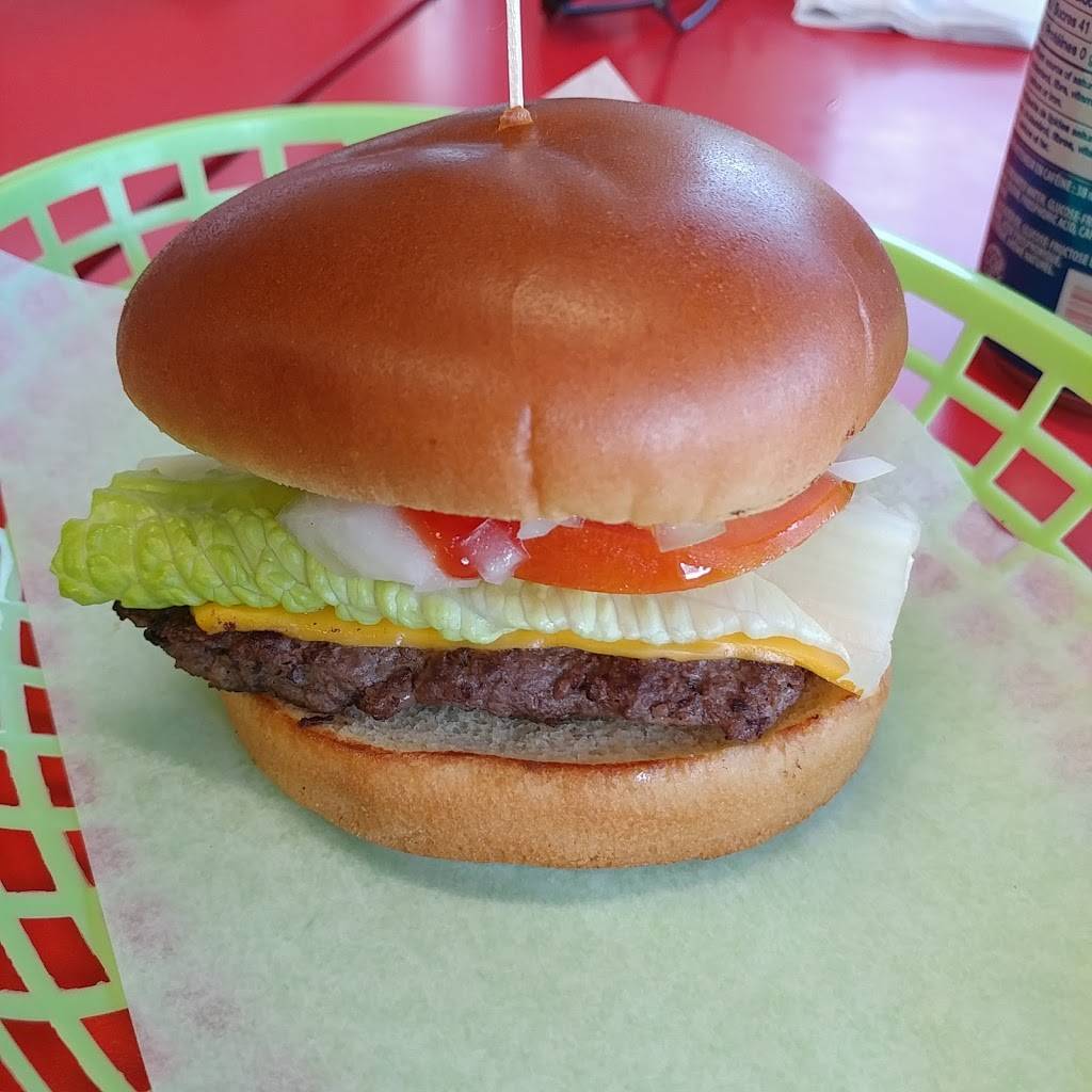 Casse Croute Chez Sylvie | restaurant | 3000 QC-148, Luskville, QC J0X 2G0, Canada | 8194551055 OR +1 819-455-1055