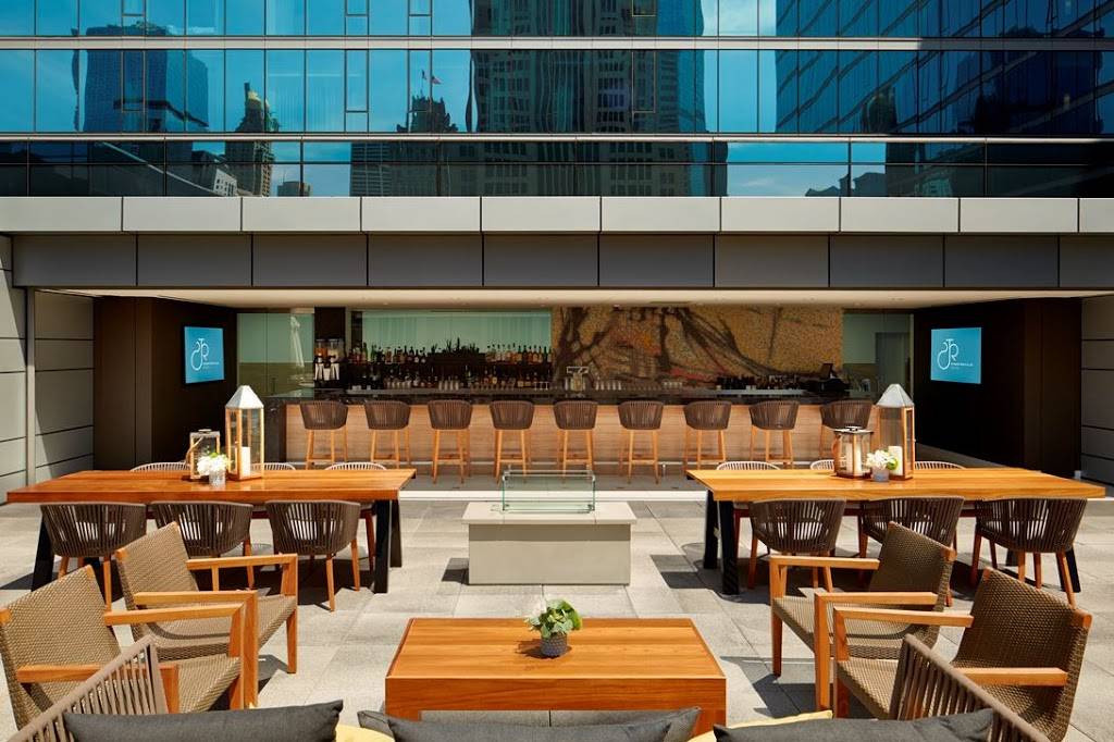 Streeterville Social | restaurant | 455 N Park Dr, Chicago, IL 60611, USA | 3128406617 OR +1 312-840-6617