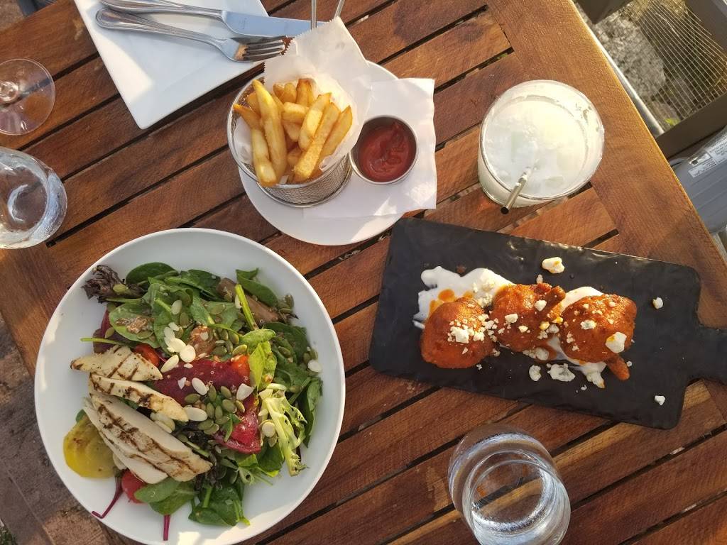 La Marina | night club | 348 Dyckman St, New York, NY 10034, USA | 2125676300 OR +1 212-567-6300