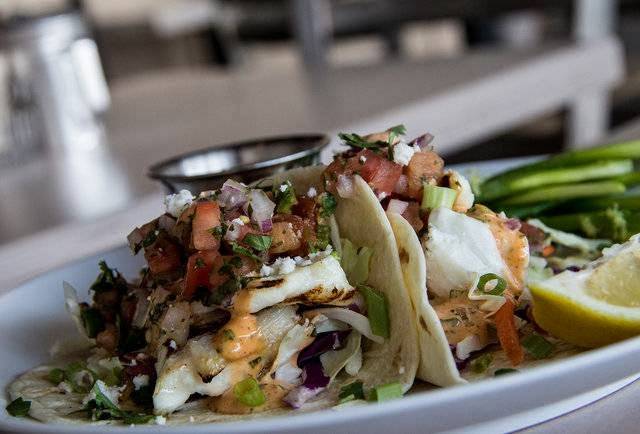 TJs Seafood Market & Grill | restaurant | 4212 Oak Lawn Ave, Dallas, TX 75219, USA | 2142193474 OR +1 214-219-3474