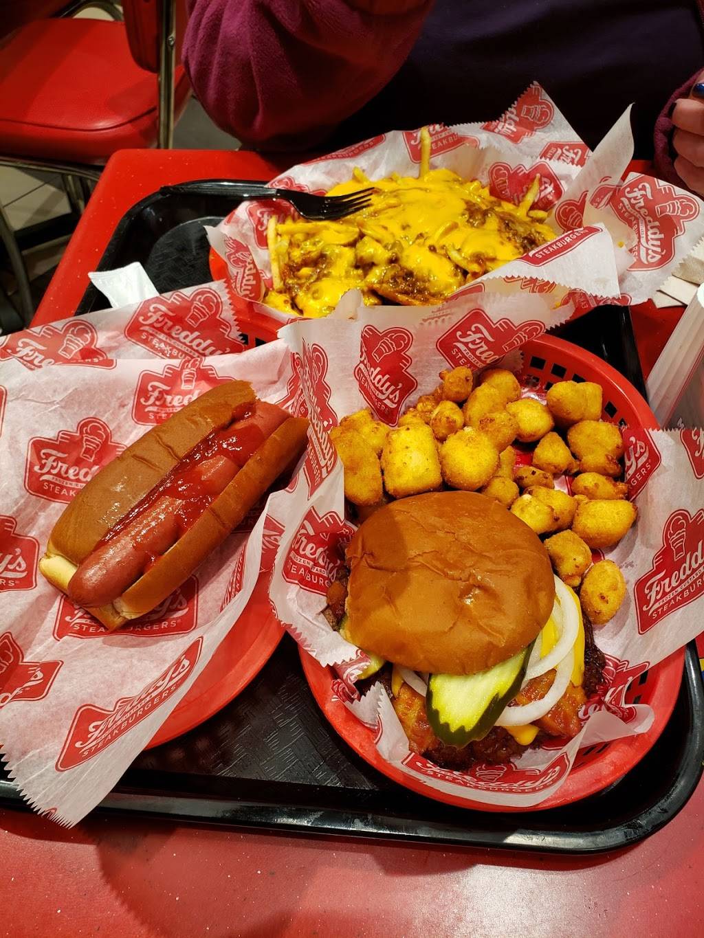 Freddys Frozen Custard & Steakburgers | restaurant | 4076 Alpine Ave NW, Comstock Park, MI 49321, USA | 6162588580 OR +1 616-258-8580