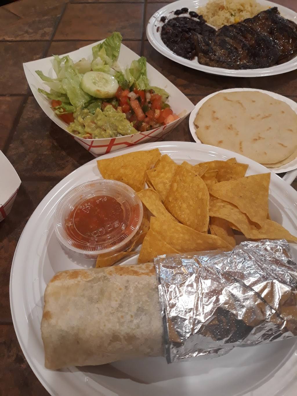 Taqueria Tapatio | restaurant | 82 Broadway, Somerville, MA 02145, USA | 6176254119 OR +1 617-625-4119