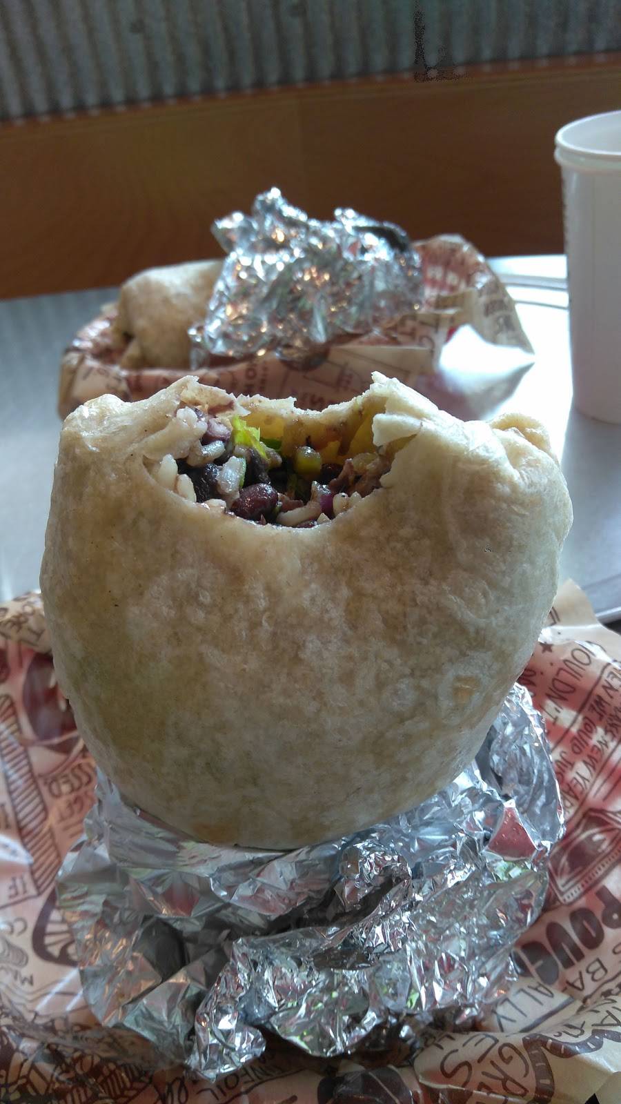 Chipotle Mexican Grill | restaurant | 610 W Diversey Pkwy, Chicago, IL 60614, USA | 7732811492 OR +1 773-281-1492