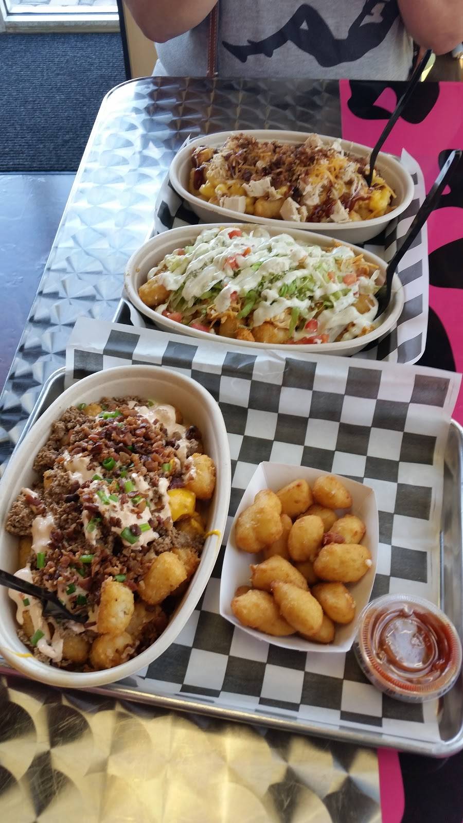 Hott Mess Cafe | restaurant | 6102 S MacDill Ave Suite A, Tampa, FL 33611, USA | 8134000837 OR +1 813-400-0837