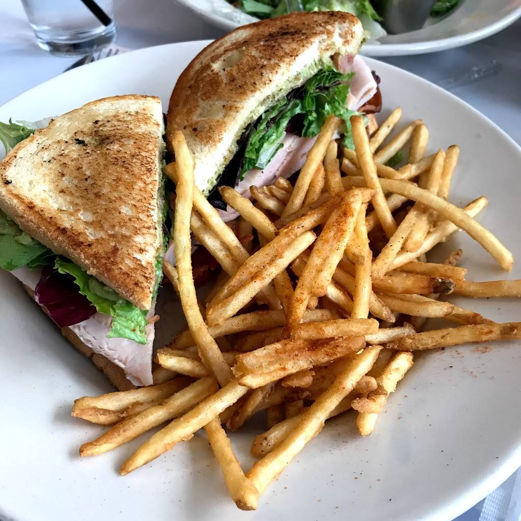 Sunset Grill | cafe | 902 S Adams St, Fredericksburg, TX 78624, USA | 8309975904 OR +1 830-997-5904