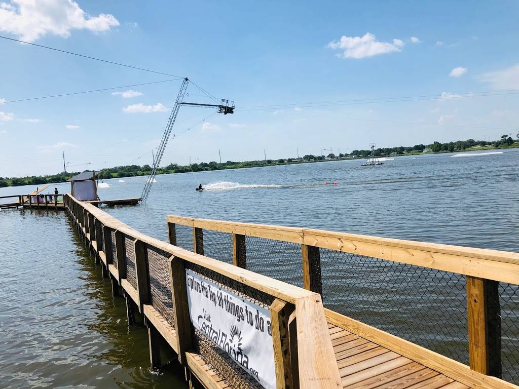 Tantrums Lakeside Grill | restaurant | 330 Denton Ave, Auburndale, FL 33823, USA | 8638753974 OR +1 863-875-3974