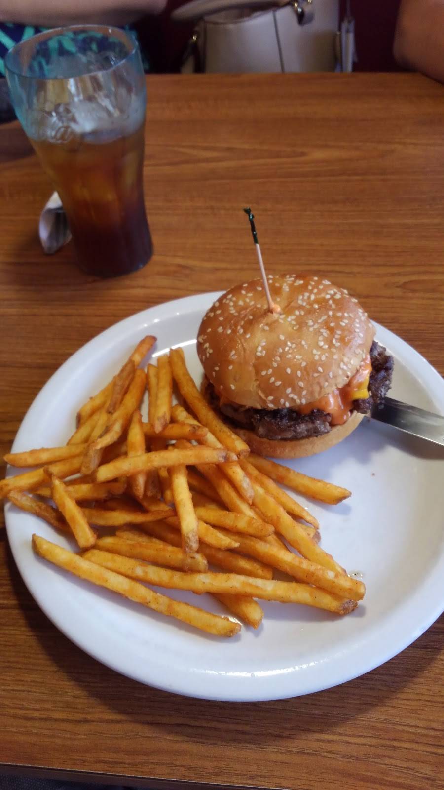 Dennys | restaurant | 2120 E Cactus Rd, Phoenix, AZ 85022, USA | 6029928187 OR +1 602-992-8187