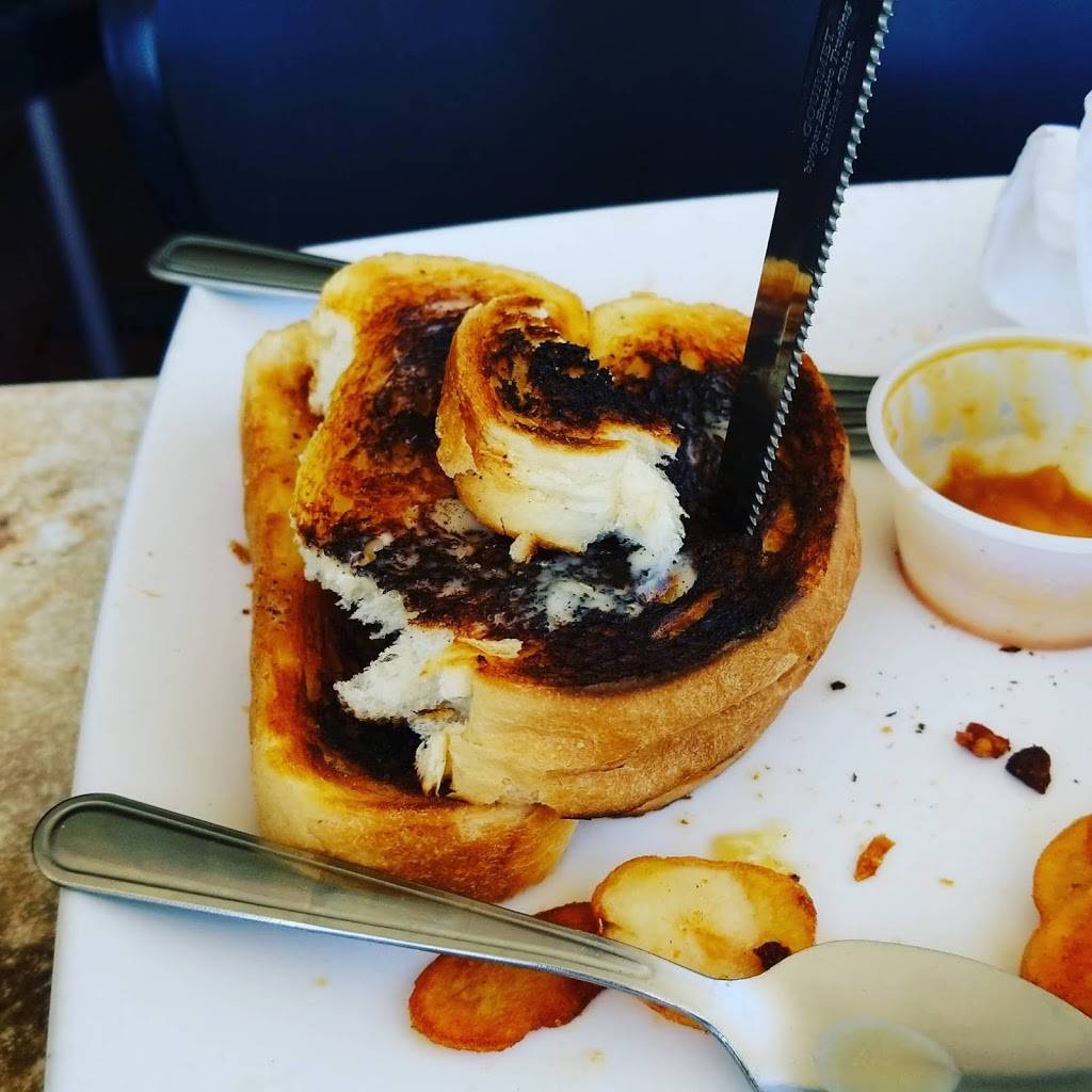 Restaurant Le Chateau | restaurant | 293 Boulevard de lAnge-Gardien, LAssomption, QC J5W 1R3, Canada | 4505899011 OR +1 450-589-9011