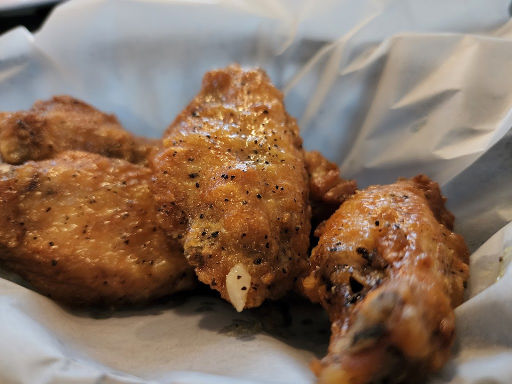 Brunos Pizza & Wings | restaurant | 133 Cook Ave, Raton, NM 87740, USA | 5754459512 OR +1 575-445-9512