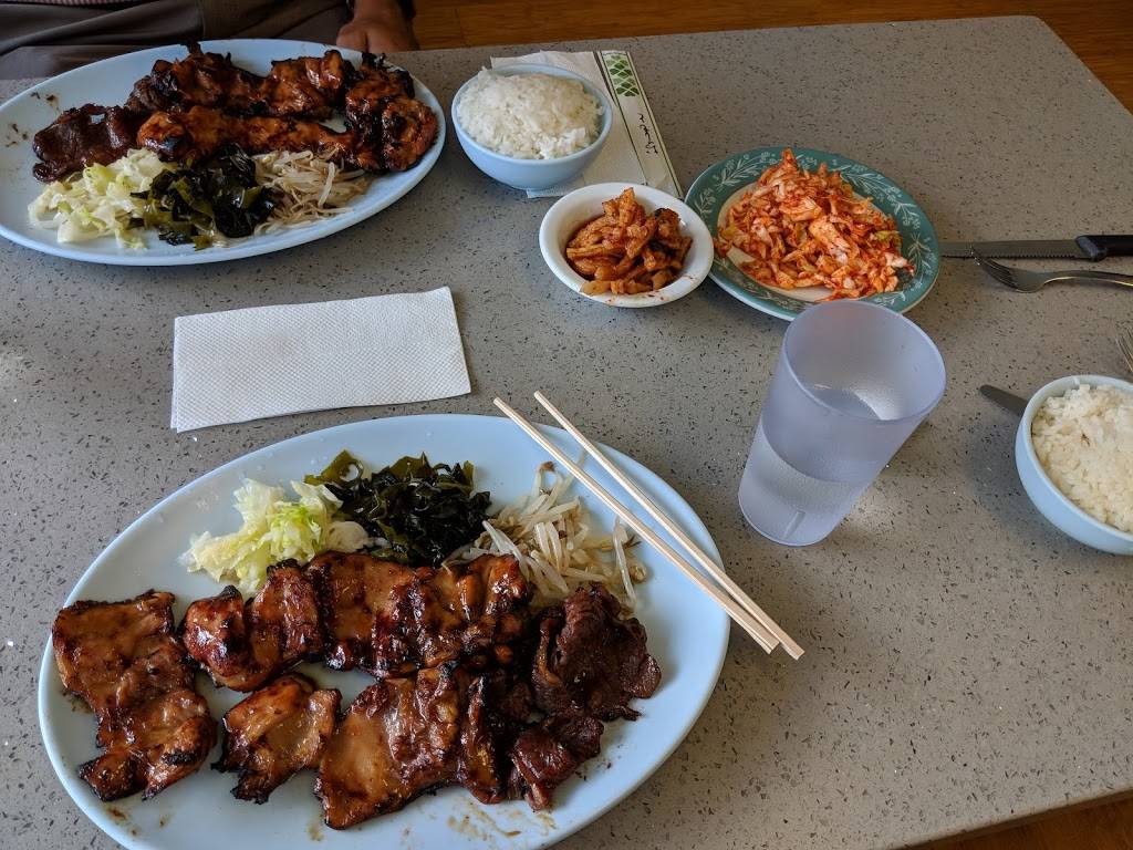 Youngs Kal bee | restaurant | 99-084 Kauhale St # A2, Aiea, HI 96701, USA | 8084880251 OR +1 808-488-0251