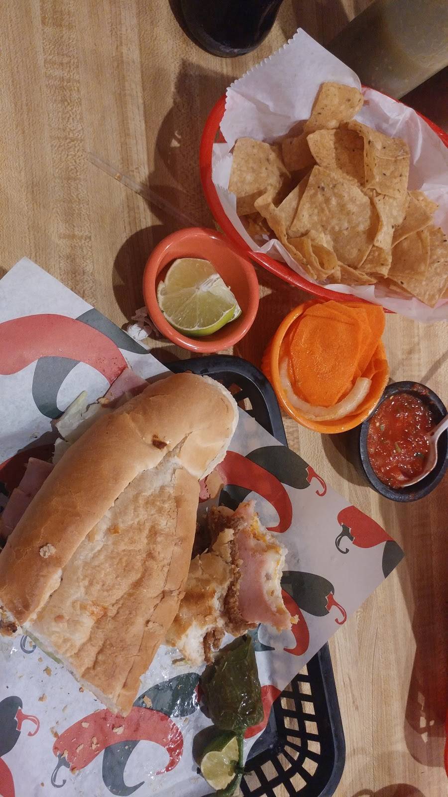 Doña Torta Chilanga | restaurant | 2152 W Cermak Rd, Chicago, IL 60608, USA | 7739273497 OR +1 773-927-3497