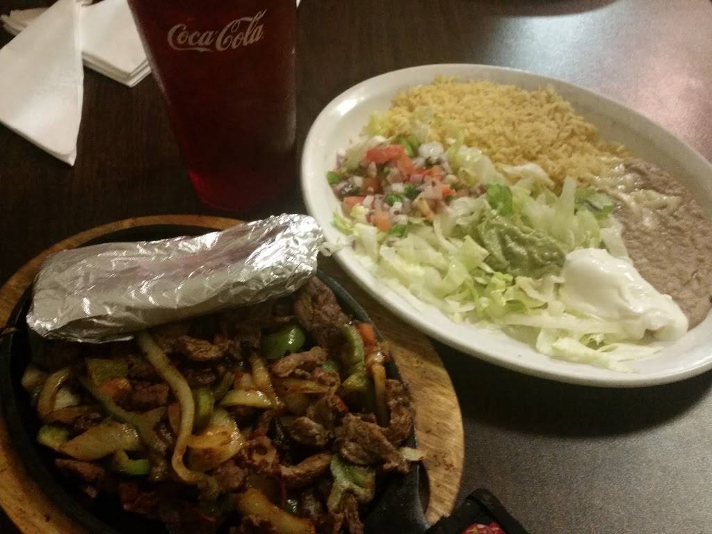 El Parrillera | restaurant | 96 Old Hwy 98 E, Tylertown, MS 39667, USA | 6012222220 OR +1 601-222-2220