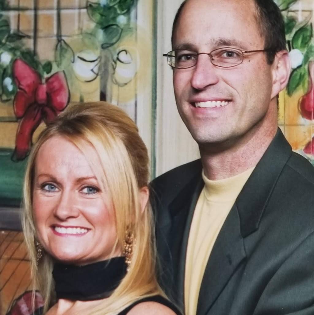 Nora | restaurant | 2181 Murray Hill Rd, Cleveland, OH 44106, USA | 2162315977 OR +1 216-231-5977