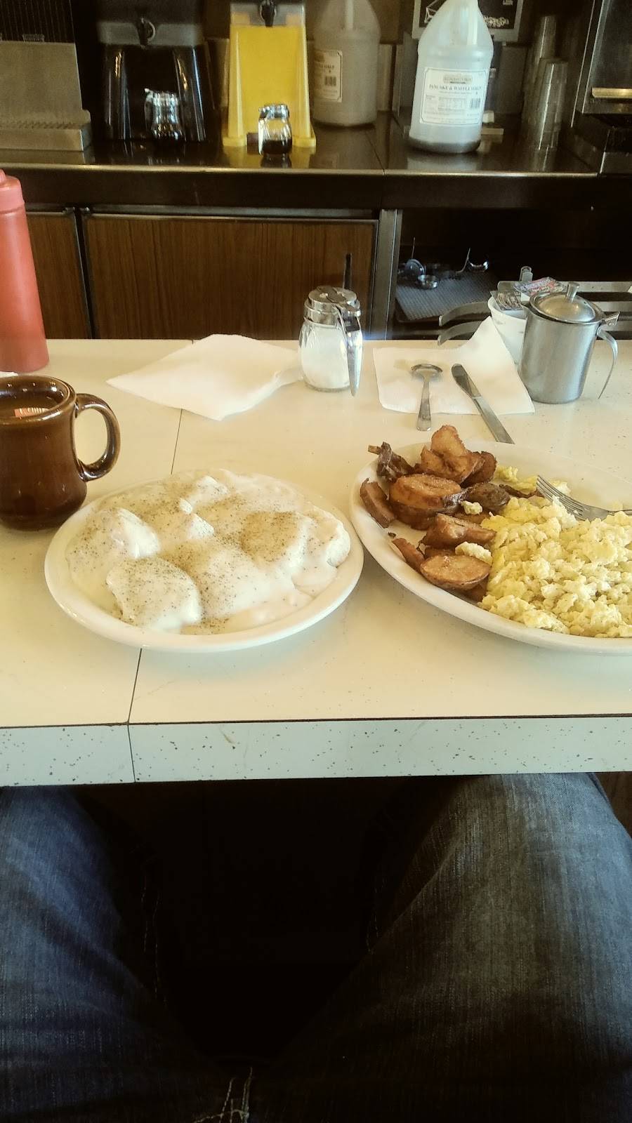 Breakfast House Inc | restaurant | 3711, 3111 S Lafountain St, Kokomo, IN 46902, USA | 7654537877 OR +1 765-453-7877