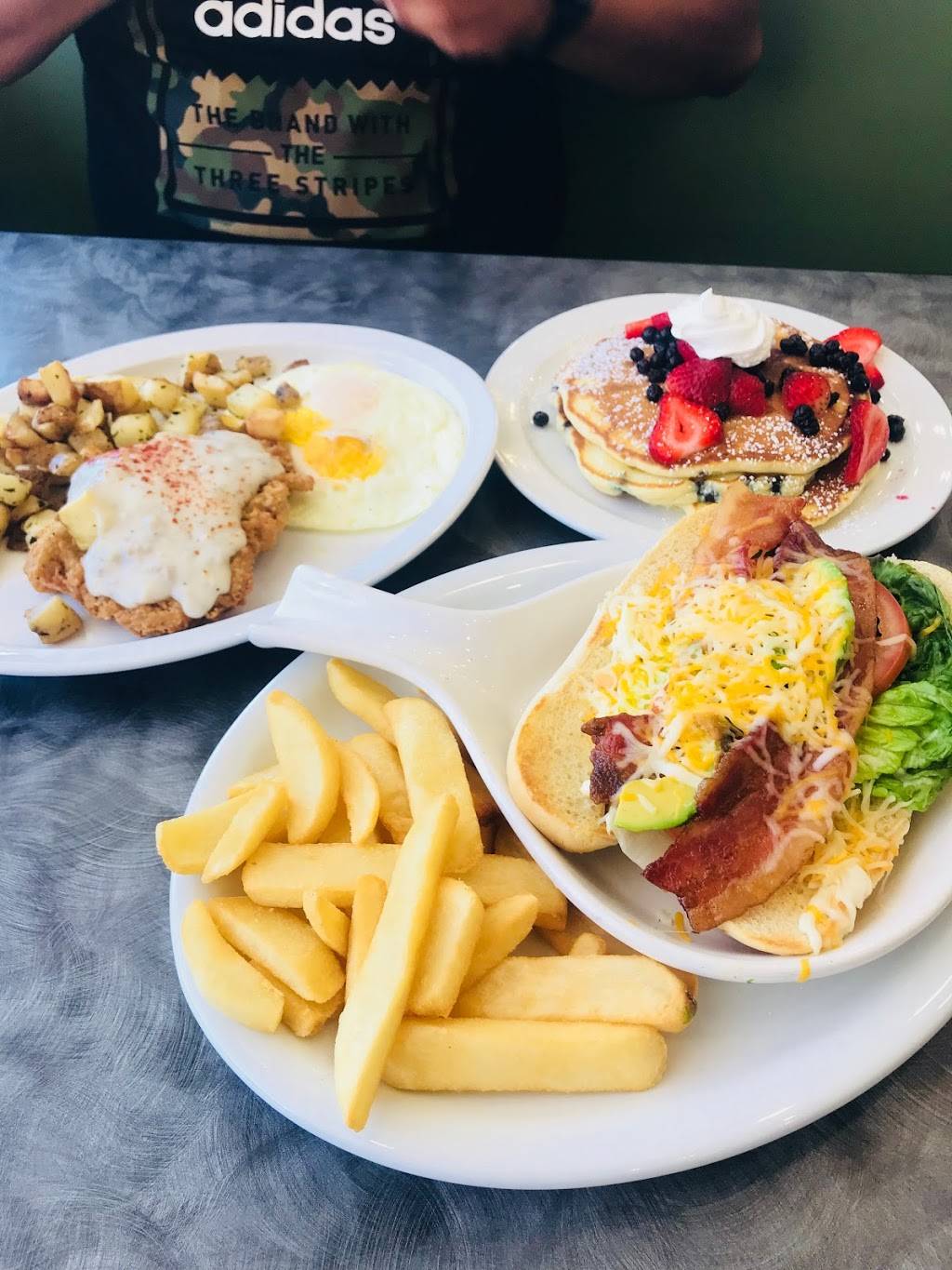 Le Peep | restaurant | 26548 Moulton Pkwy m, Laguna Hills, CA 92653, USA | 9496007079 OR +1 949-600-7079