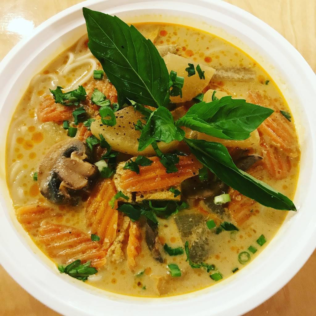 Vincent Cafe’s Phở House | restaurant | 815 Merchant Dr, Knoxville, TN 37912, USA | 8656885815 OR +1 865-688-5815