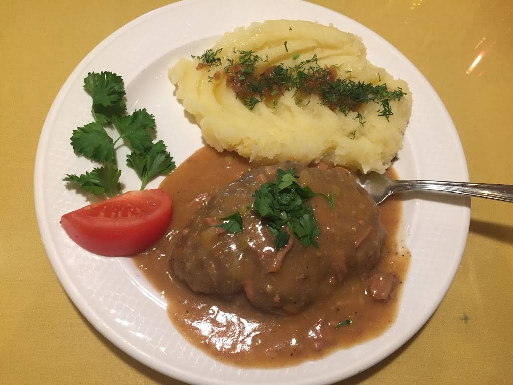 Amber European Restaurant | restaurant | 2372 Bloor St W, Toronto, ON M6S 1P5, Canada | 4167636164 OR +1 416-763-6164