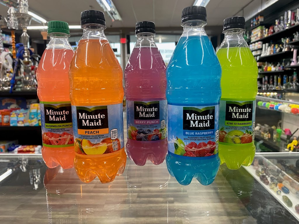 Where Locals Snack | meal takeaway | 1220 NE 163rd St, North Miami Beach, FL 33162, USA | 7869162953 OR +1 786-916-2953