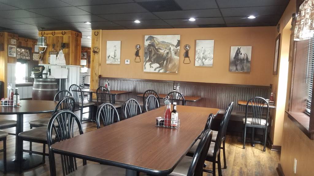 The Original Roadhouse | restaurant | 333 W Main St, East Palestine, OH 44413, USA | 3308865077 OR +1 330-886-5077