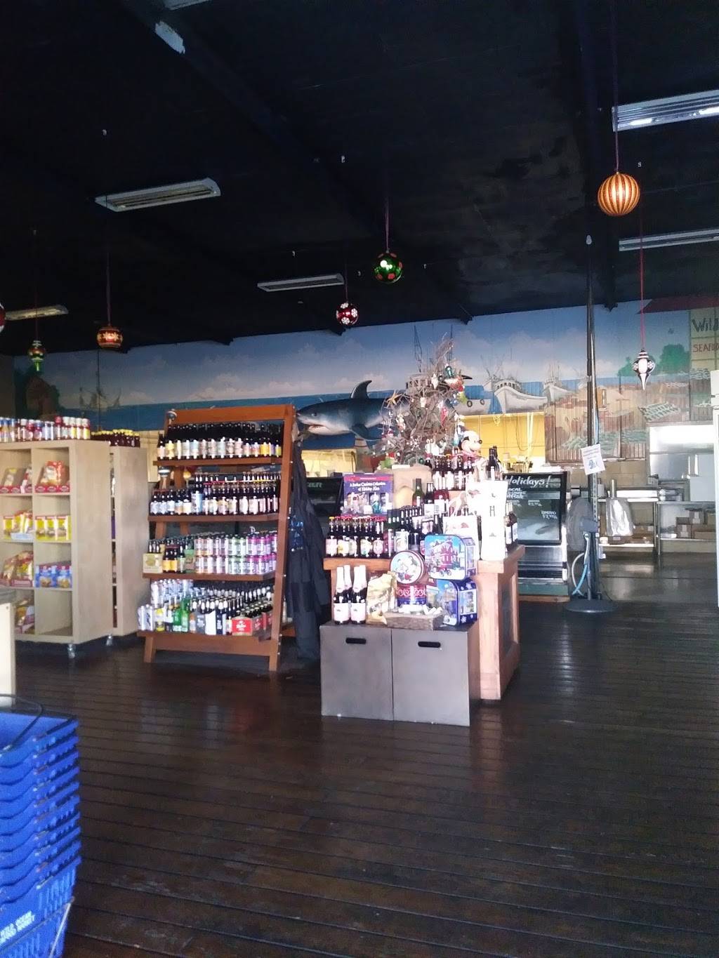 Wild Ocean Market | restaurant | 688 S Park Ave, Titusville, FL 32796, USA | 3212691116 OR +1 321-269-1116
