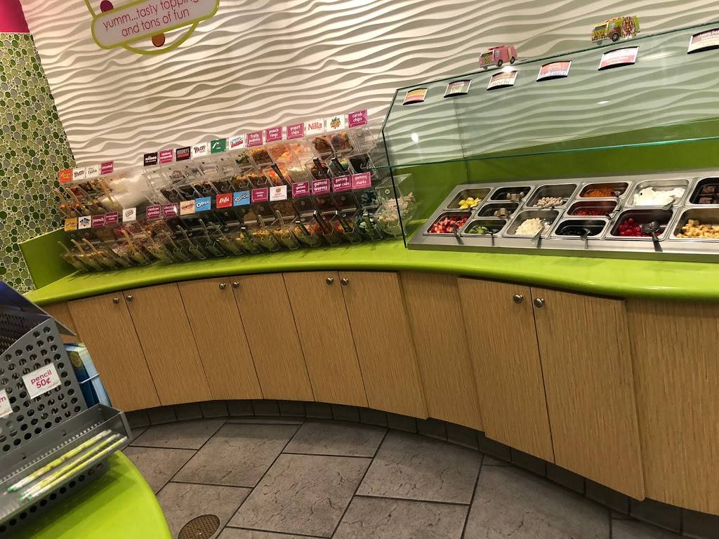 Menchies Frozen Yogurt | bakery | 5944 Telegraph Rd, Ventura, CA 93003, USA | 8054779725 OR +1 805-477-9725