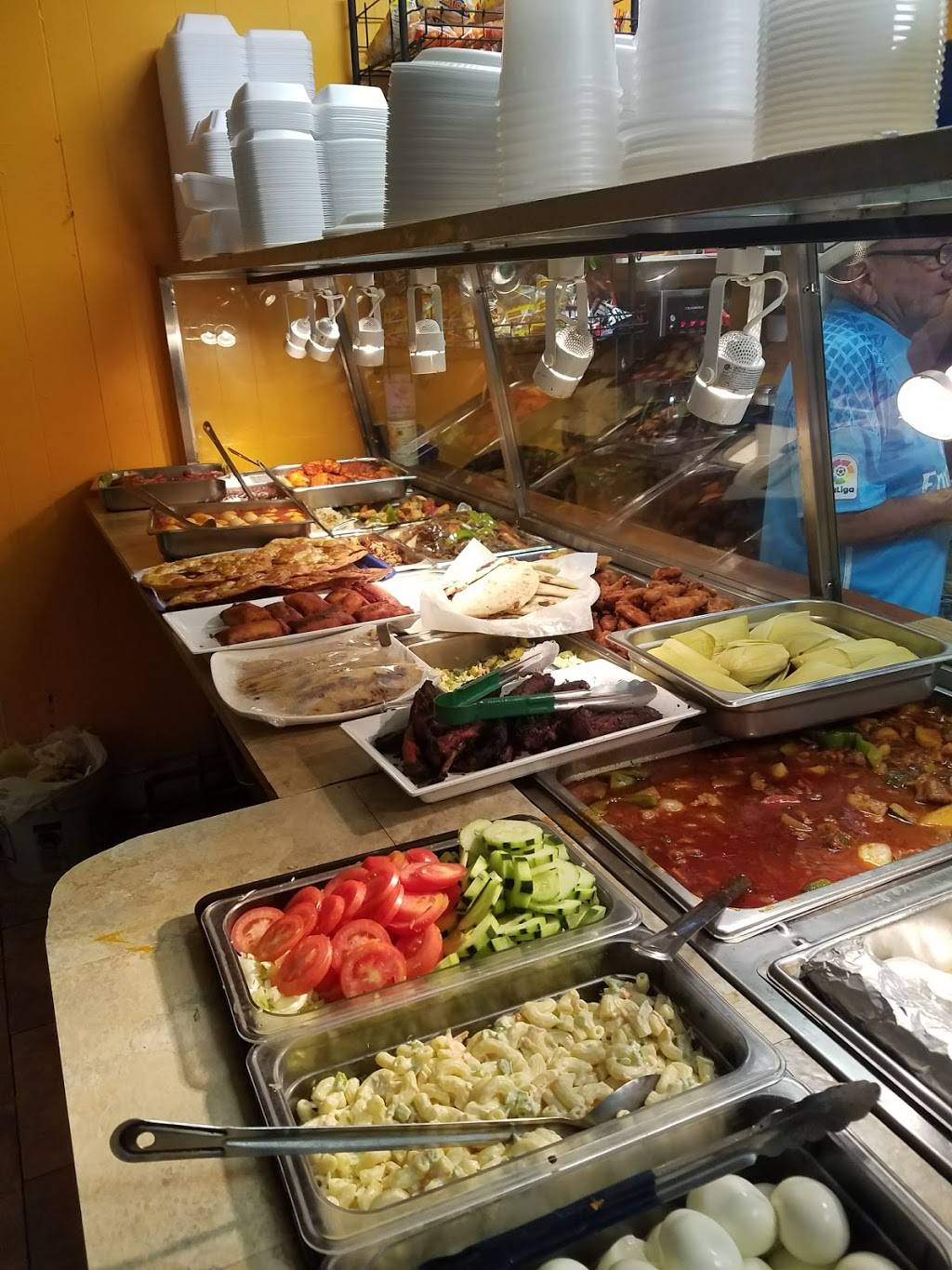 Clinton Panaderia & Pupuseria | restaurant | 429 Clinton St, Hempstead, NY 11550, USA | 5163853233 OR +1 516-385-3233