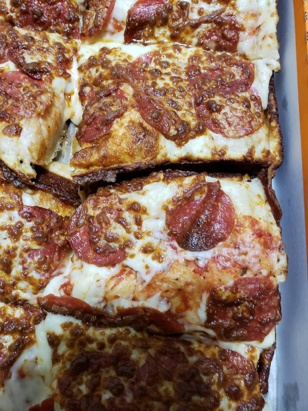 Little Caesars Pizza | meal takeaway | 4112 Lake Rd, Sheffield Lake, OH 44054, USA | 4409497499 OR +1 440-949-7499