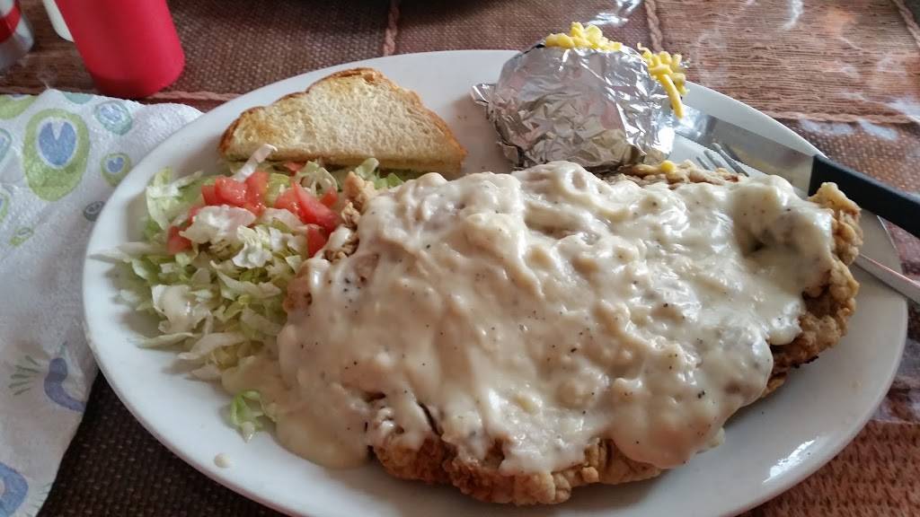 Fernandos Restaurant | restaurant | 1302 US-90, Castroville, TX 78009, USA | 2108656768 OR +1 210-865-6768