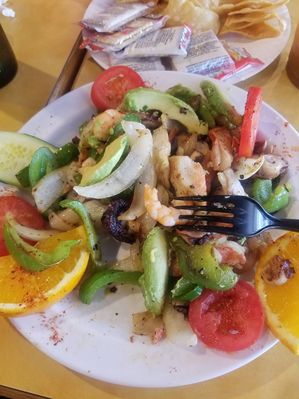 Taquerias Guadalajara | restaurant | 305 E 4th St, Santa Ana, CA 92701, USA | 7149531191 OR +1 714-953-1191