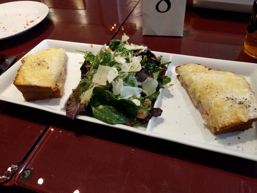 Cafe Mediterraneo | restaurant | 119 Congress Street, Portsmouth, NH 03801, USA | 6034275563 OR +1 603-427-5563