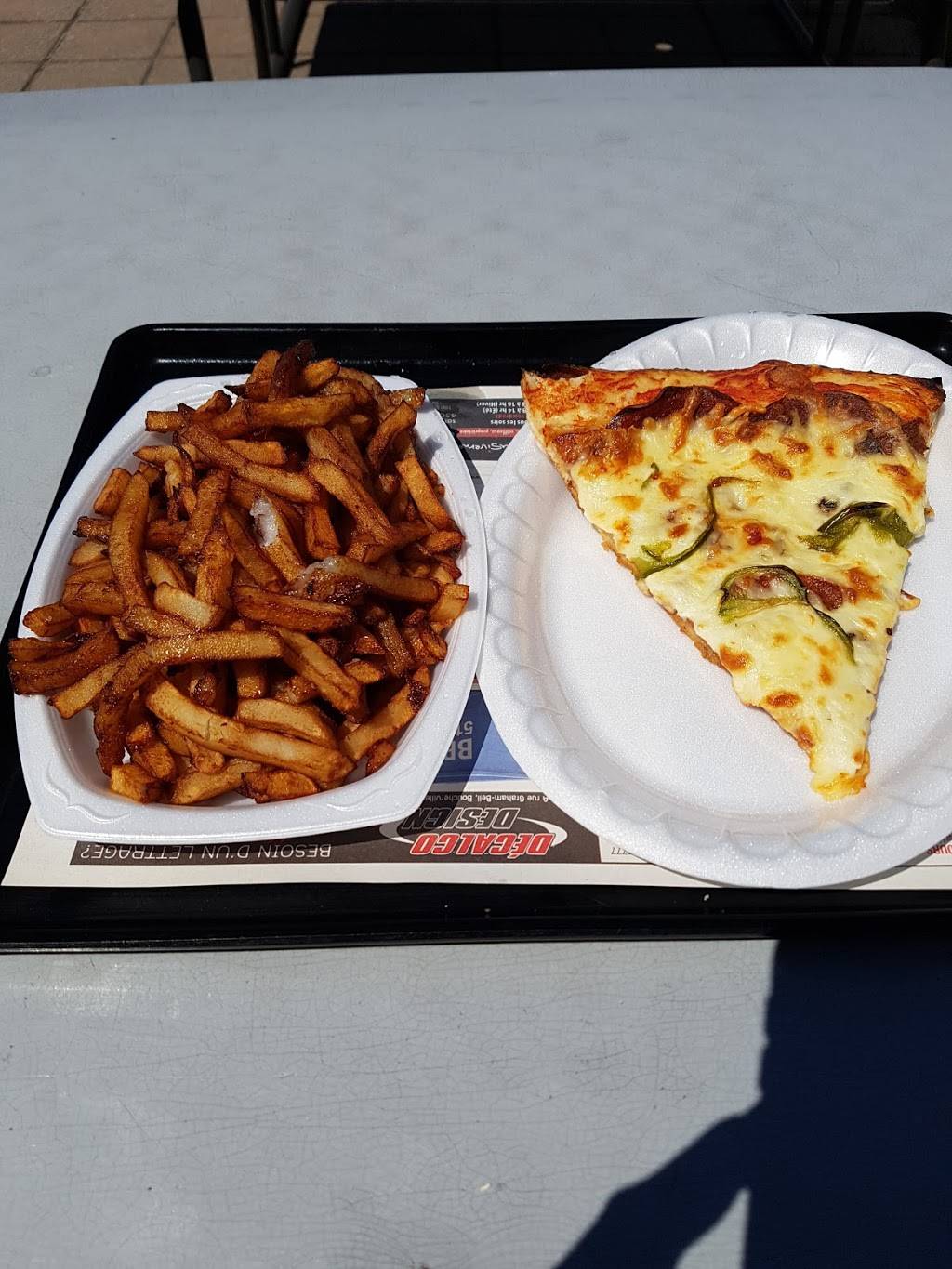 Restaurant Chez T-Yvon Patates | restaurant | 596 Rue Principale, Saint-Amable, QC J0L 1N0, Canada | 4506490381 OR +1 450-649-0381