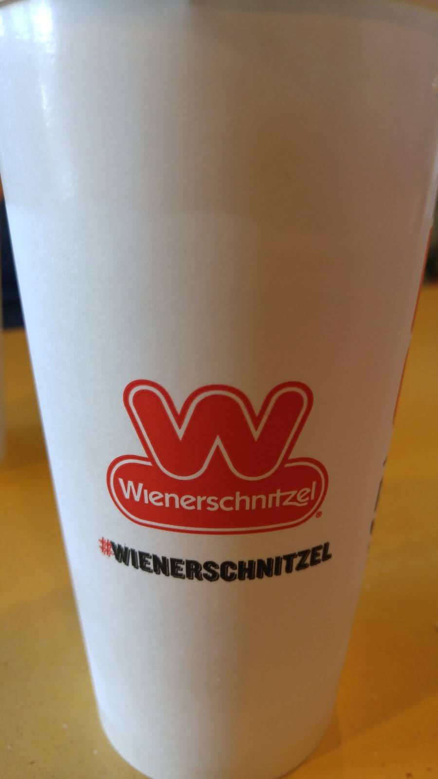 Wienerschnitzel | restaurant | 4111 Woodruff Ave, Lakewood, CA 90713, USA | 5624252535 OR +1 562-425-2535
