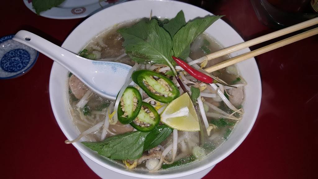 Cafe & pho Hoang | restaurant | 1140 Elizabeth Ave, Lancaster, PA 17601, USA | 7172995020 OR +1 717-299-5020