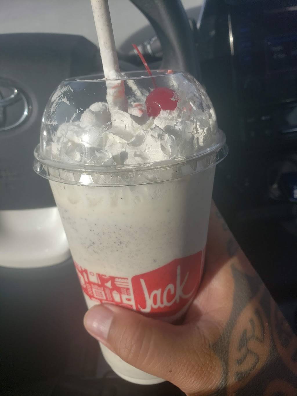 Jack in the Box | restaurant | 7161 W Craig Rd, Las Vegas, NV 89129, USA | 7023950851 OR +1 702-395-0851