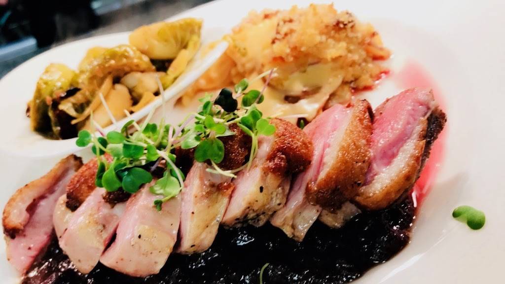 Timberlakes Restaurant & Headwaters Pub at Chetola Resort | restaurant | 185 Chetola Lake Dr, Blowing Rock, NC 28605, USA | 8282955505 OR +1 828-295-5505