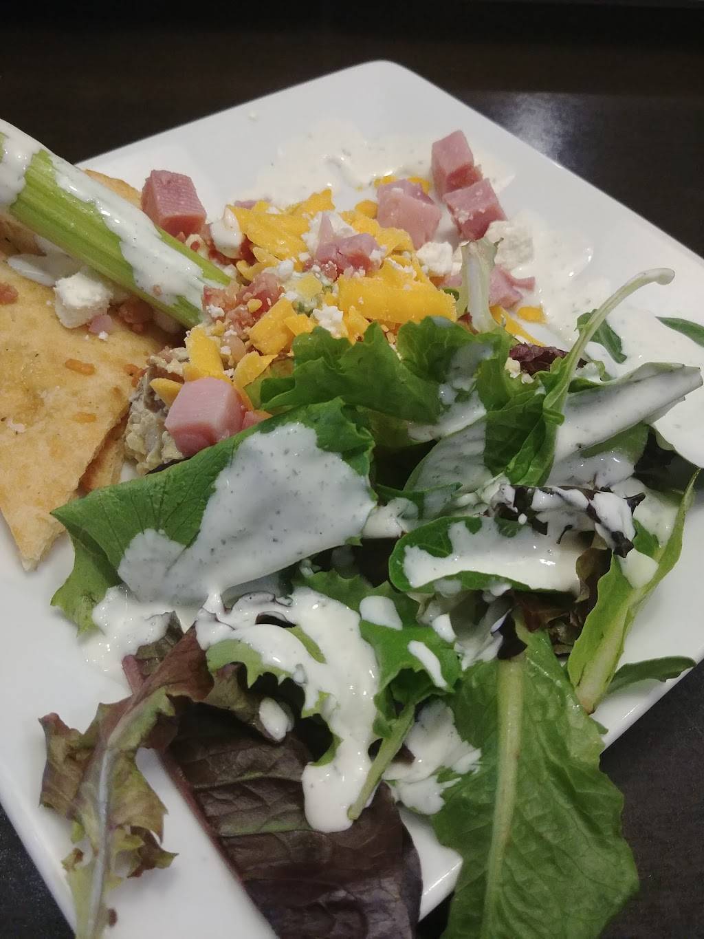 Ruby Tuesday | restaurant | 2525 W Ridge Rd, Rochester, NY 14626, USA | 5852254750 OR +1 585-225-4750