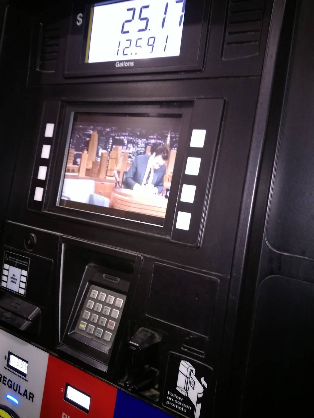 Grizzly Mart | restaurant | 1700 E Holmes Rd, Memphis, TN 38116, USA | 9013323300 OR +1 901-332-3300