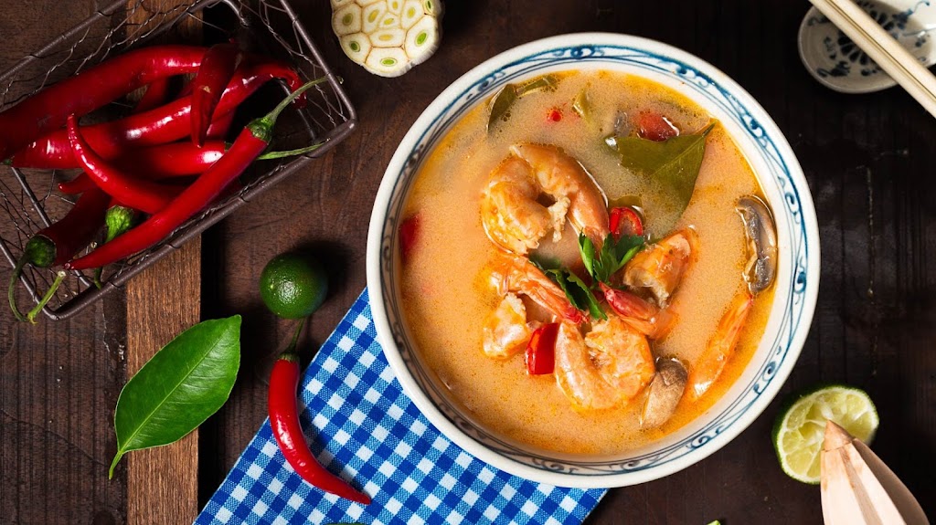 Nom Nom Thai | restaurant | 3303 N Academy Blvd, Colorado Springs, CO 80917, USA | 7195737004 OR +1 719-573-7004