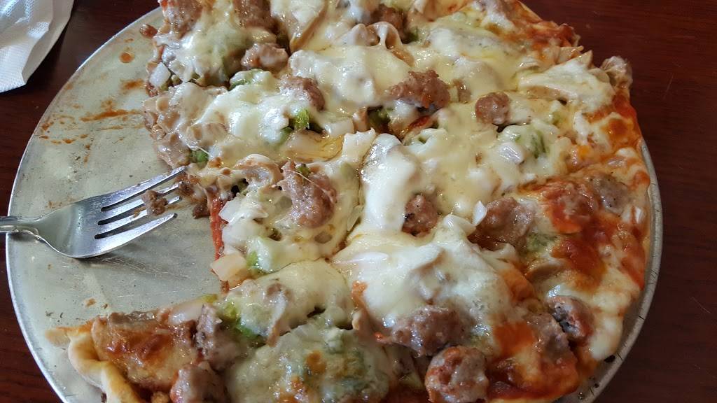 Bimbos Pizza | restaurant | 338 E Michigan Ave, Kalamazoo, MI 49007, USA | 2693493134 OR +1 269-349-3134