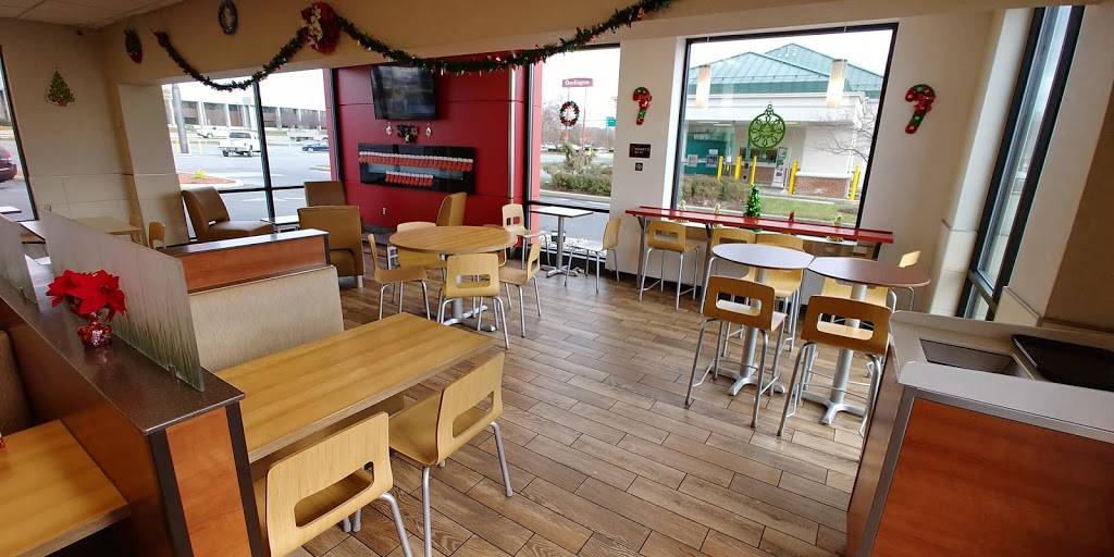 Wendys | restaurant | 90, University Plaza, Newark, DE 19702, USA | 3023668225 OR +1 302-366-8225