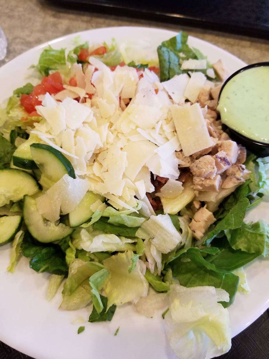 Saladworks | restaurant | 111 Garden Golf Blvd C, North Wales, PA 19454, USA | 2153688886 OR +1 215-368-8886