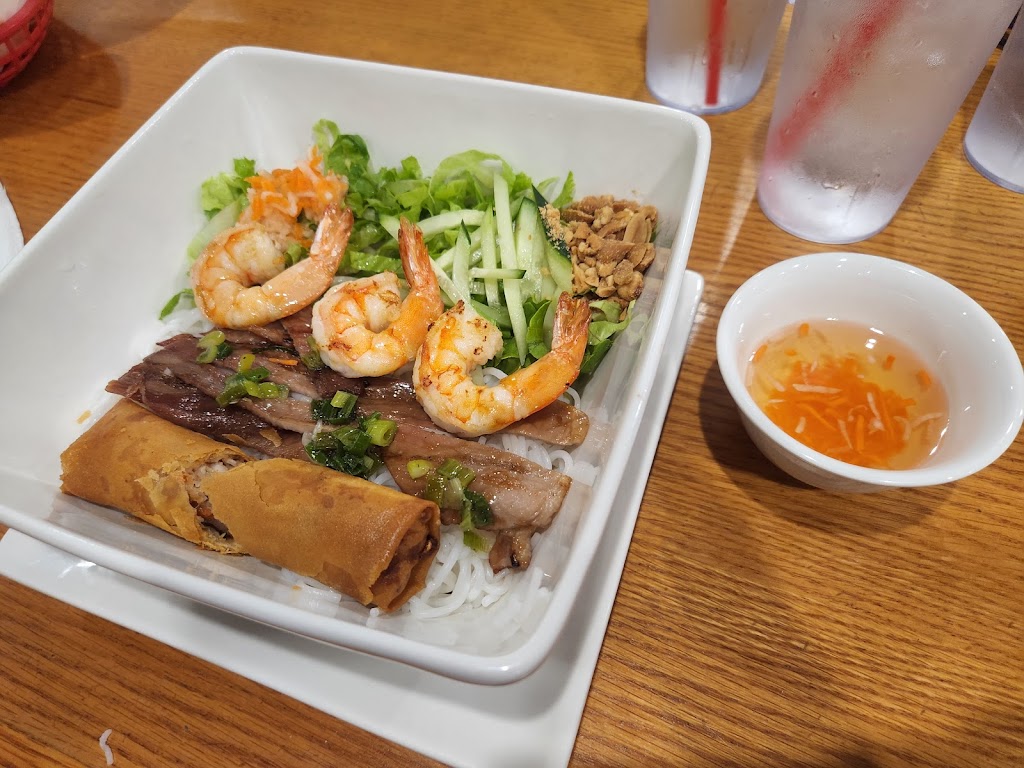 King Red Crawlfish & Pho | restaurant | 9803 W Bell Rd, Sun City, AZ 85351, USA | 6235835994 OR +1 623-583-5994