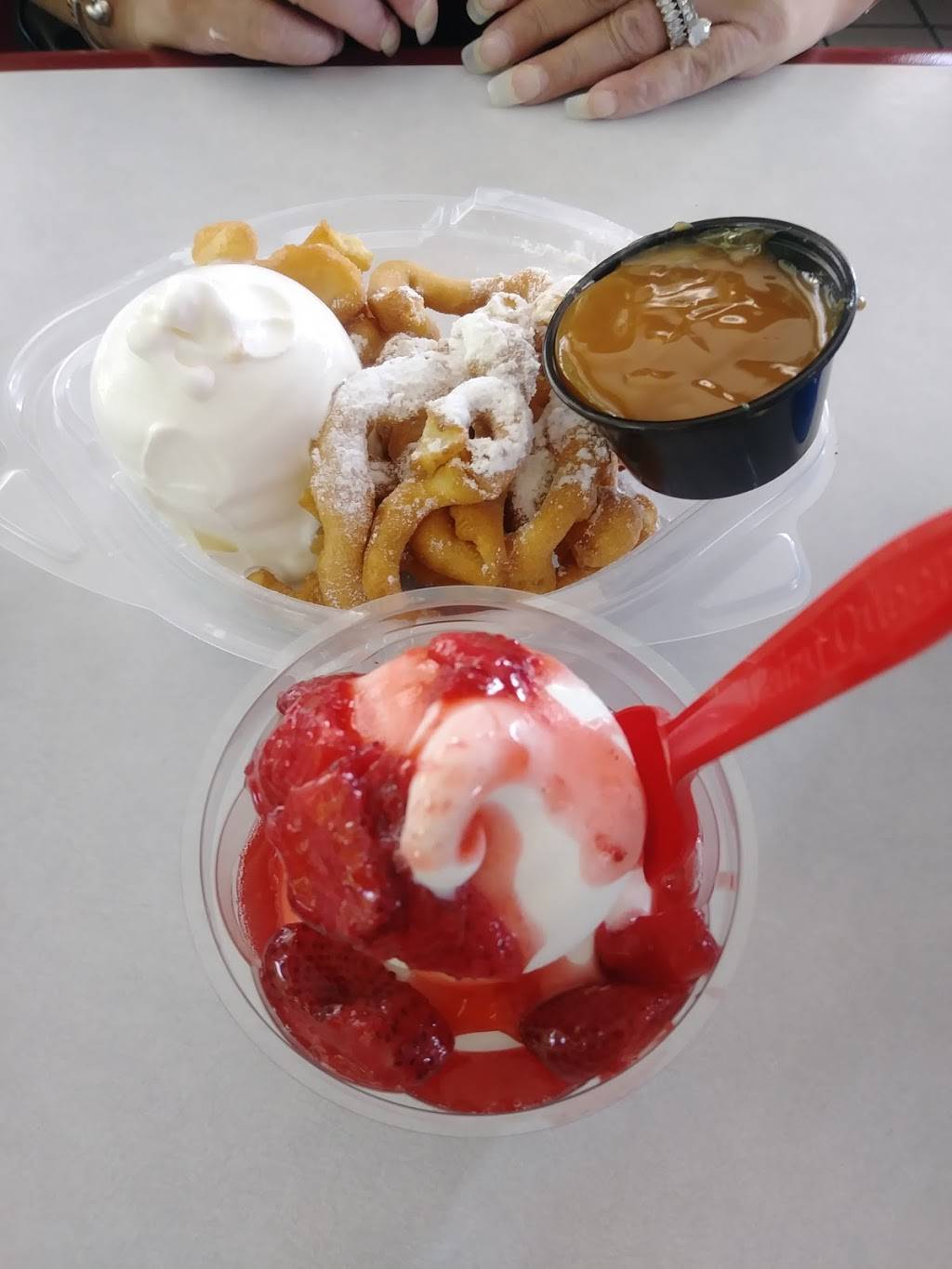 Dairy Queen | restaurant | 5636 W Irving Pk Rd, Chicago, IL 60634, USA | 7732826155 OR +1 773-282-6155