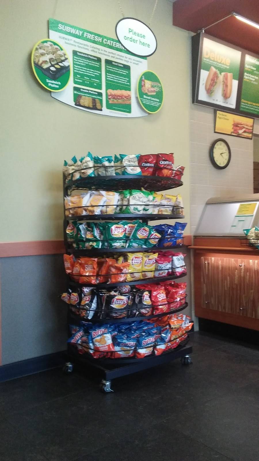 Subway | restaurant | 153 Stonebridge Plaza Avenue, North Chesterfield, VA 23225, USA | 8046747827 OR +1 804-674-7827