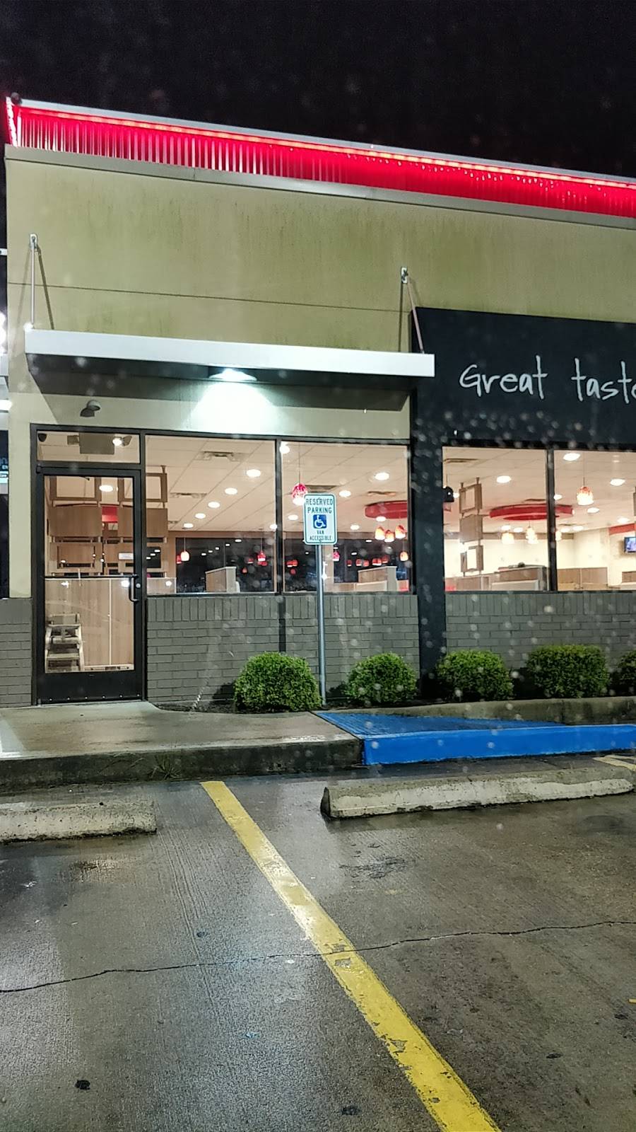 Burger King | restaurant | 8404 S Texas 6, Houston, TX 77083, USA | 2819886770 OR +1 281-988-6770
