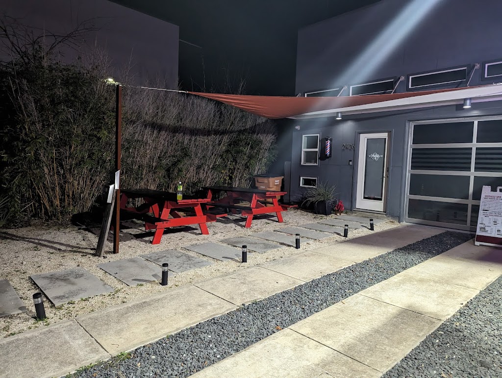 Bachi De Cunados | restaurant | 2426 Webberville Rd, Austin, TX 78702, USA | 5125879574 OR +1 512-587-9574