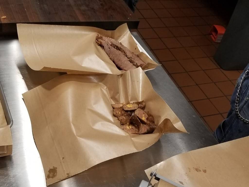 Dickeys Barbecue Pit | restaurant | 4280 Lavon Dr, Garland, TX 75040, USA | 4692501415 OR +1 469-250-1415