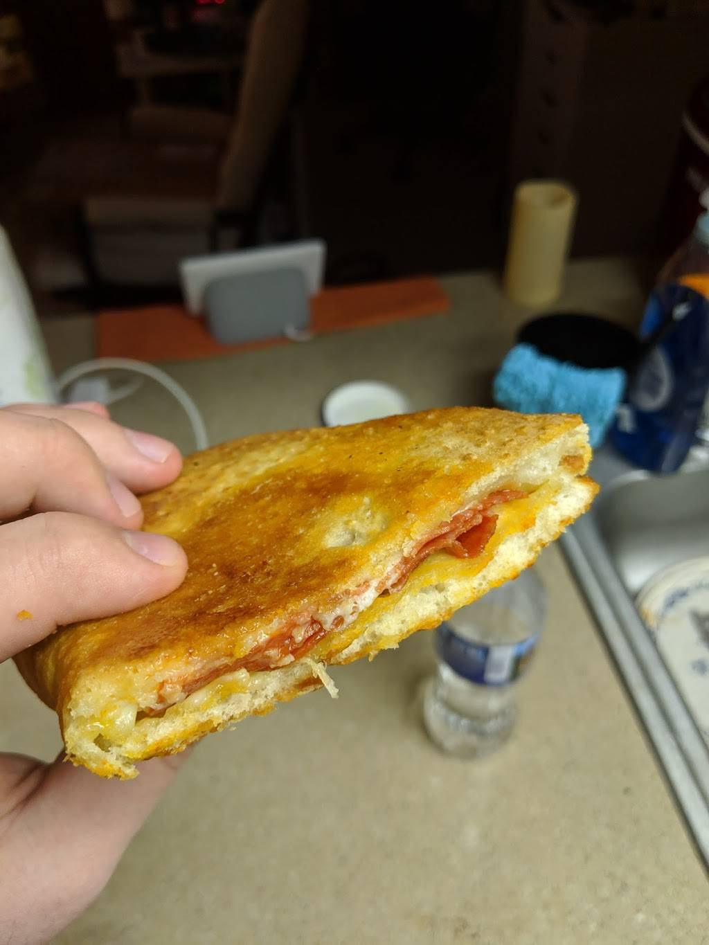 Pizza Hut | meal takeaway | 901 S Kings Dr, Charlotte, NC 28204, USA | 7043777006 OR +1 704-377-7006