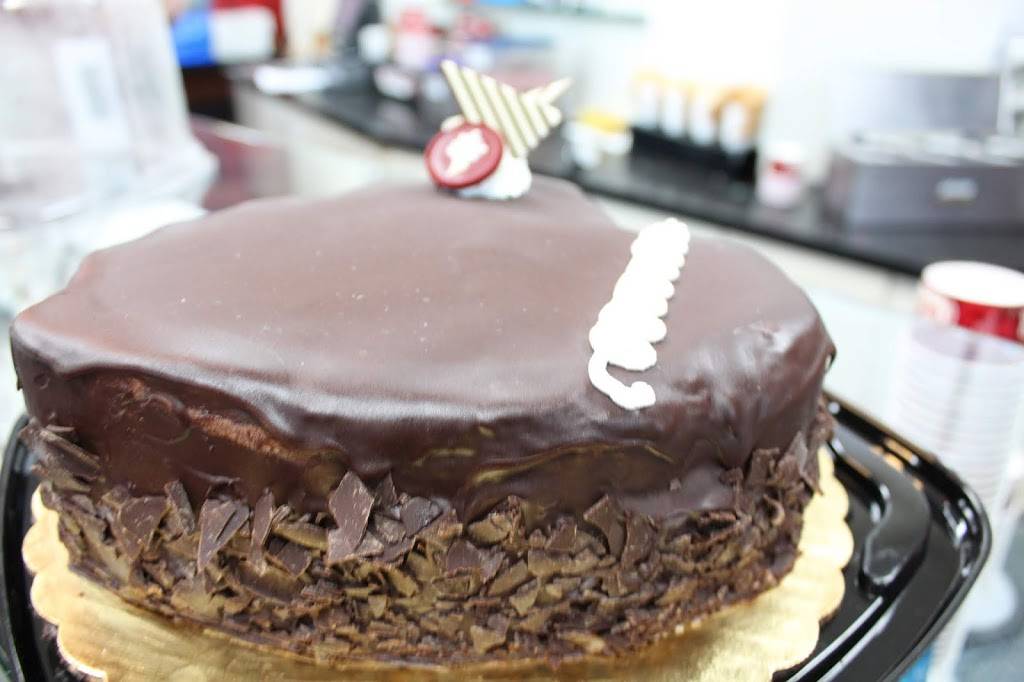 Cold Stone Creamery | bakery | 21001 N Tatum Blvd ste 36-1180, Phoenix, AZ 85050, USA | 4805857952 OR +1 480-585-7952