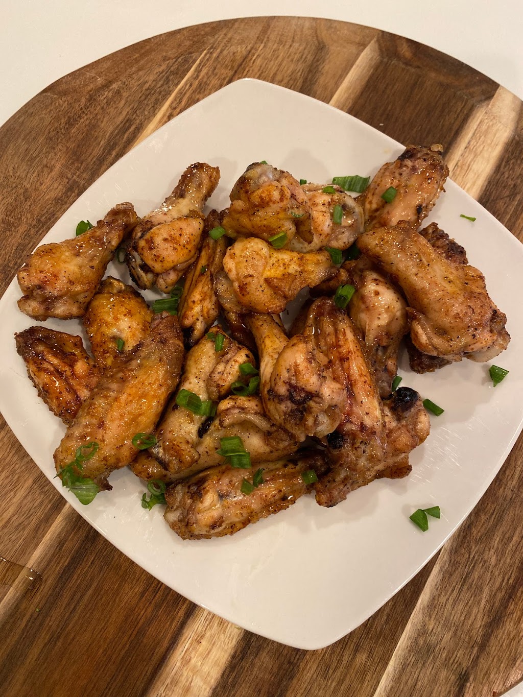 Pizzeria Lucca | restaurant | 7250 Cedar Lake Rd, St Louis Park, MN 55426, USA | 9523781745 OR +1 952-378-1745